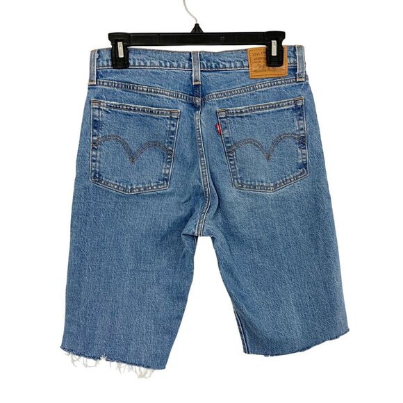 Levi's Wedgie Straight Medium Wash Denim Bermuda Mid Length Jean Shorts Size 27 - Picture 2 of 8